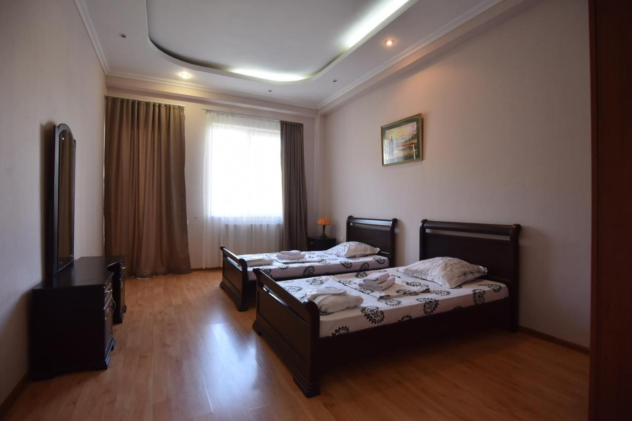 تبليسي Hotel Vake Palace المظهر الخارجي الصورة